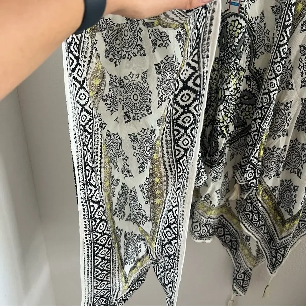 NWT Vince Camuto Topper Poncho Shaw Cover Up NO Arm Holes One Size